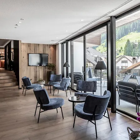 Otel Linder Cycling Selva di Val Gardena